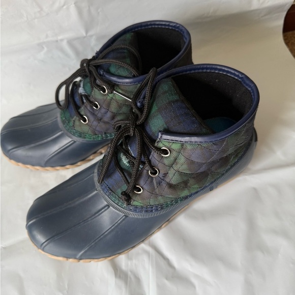 St. John's Bay Women's Denton Flat Heel Rain Boots Navy Blue/Green Plaid Size 7 - Picture 4 of 8